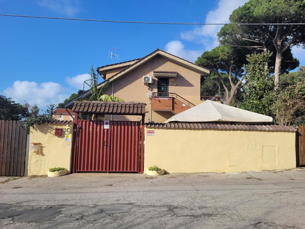 Villa Rimini - Seaview & Roman Holidays Apartments - Garden&Beach 300Mt Anzio Exterior foto